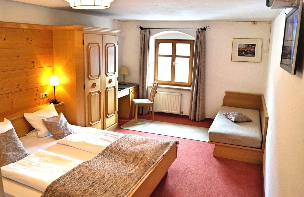 Hotel Gasthof Zum Schupfen Innsbruck Exterior foto