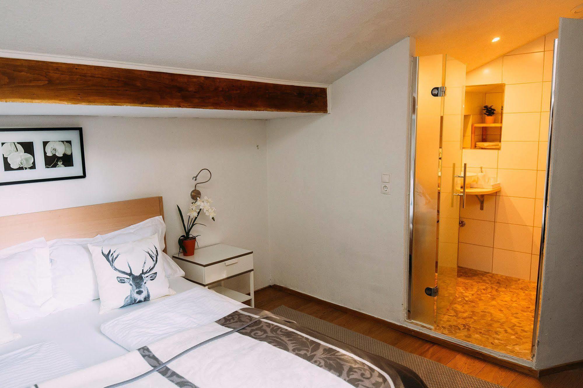 Hotel Gasthof Zum Schupfen Innsbruck Exterior foto